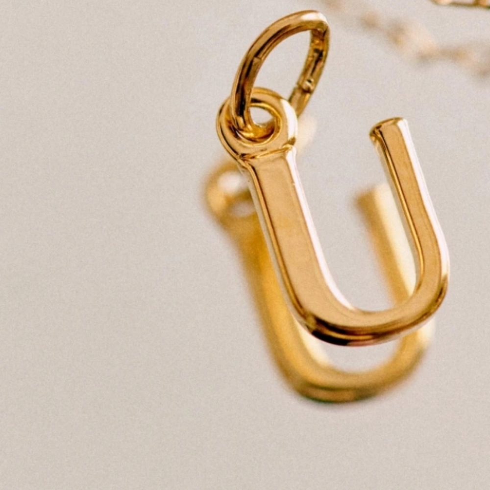 Sezane Letter U Charm